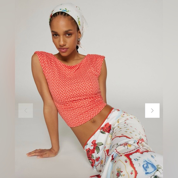 Urban Outfitters Kimchi Blue Talia Backless Boatneck Top Red Size M - Picture 2 of 12